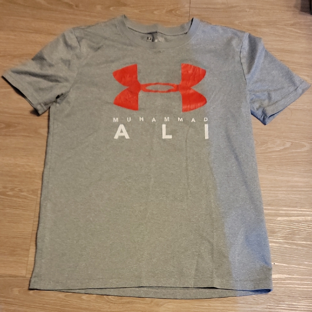 Under Armour Gray Tee with Red Graphic